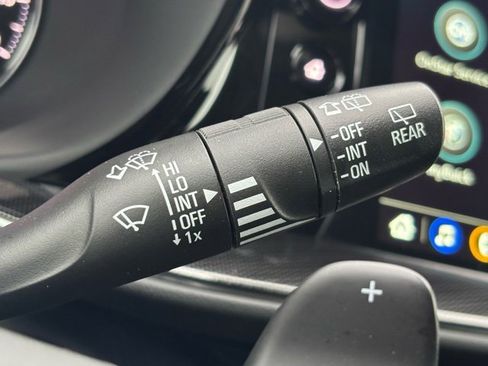 Certified 2023 Buick Envision Essence image 20