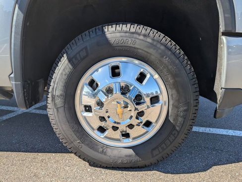 Used 2024 Chevrolet Silverado 3500 High Country w/ High Country Premium Package AWD/4WD image 37
