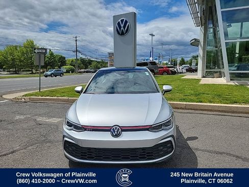 Certified 2022 Volkswagen GTI SE FWD image 2