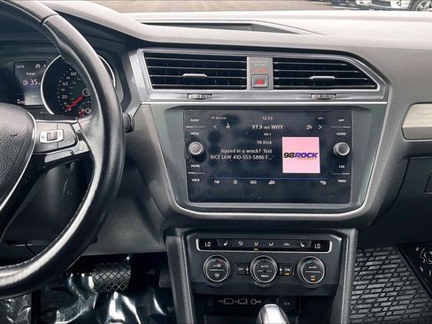 Used 2019 Volkswagen Tiguan SE AWD/4WD image 6