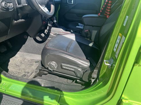 Used 2019 Jeep Wrangler Unlimited Rubicon image 12