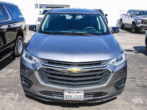 Used 2021 Chevrolet Traverse LS image 2