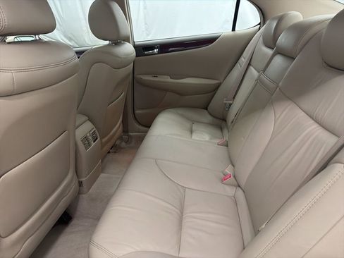 Used 2004 Lexus ES 330 image 20