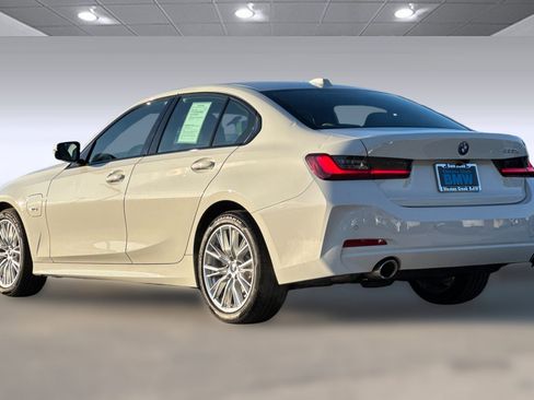 Used 2023 BMW 330e 330e w/ Driving Assistance Package image 3