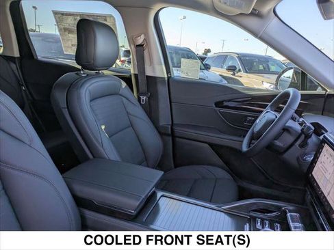 New 2026 Lincoln Nautilus Reserve w/ Jet Appearance Package image 14