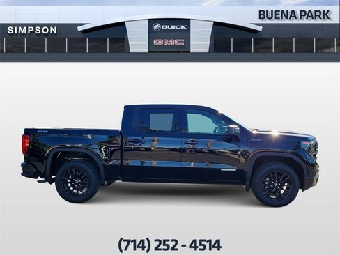 Used 2026 GMC Sierra 1500 Elevation image 9