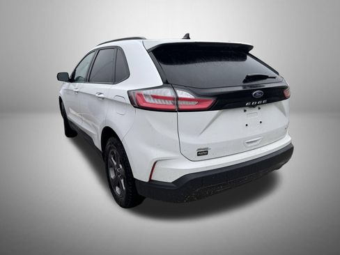 Used 2024 Ford Edge SEL w/ Sport Appearance Package AWD/4WD image 2