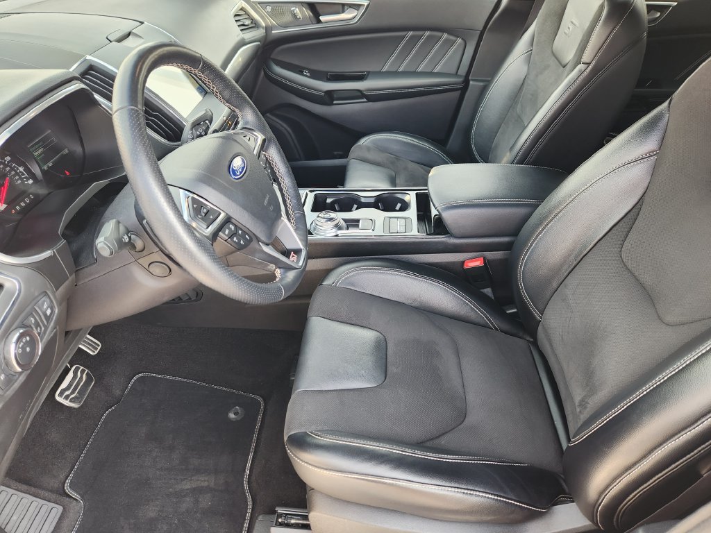 Used 2019 Ford Edge ST w/ Equipment Group 401A AWD/4WD image 14