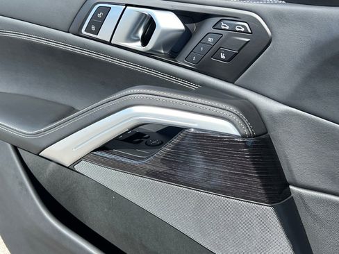 Used 2025 BMW X6 M60i image 33