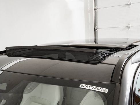 Used 2024 Jaguar F-PACE R-Dynamic S image 14