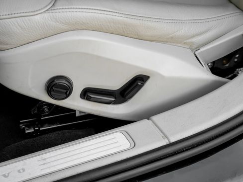 Used 2020 Volvo S60 T5 Momentum image 40