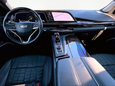 Used 2022 Cadillac Escalade Premium Luxury Platinum image 7