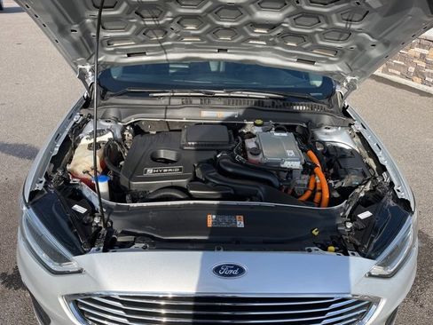 Used 2019 Ford Fusion SEL image 22
