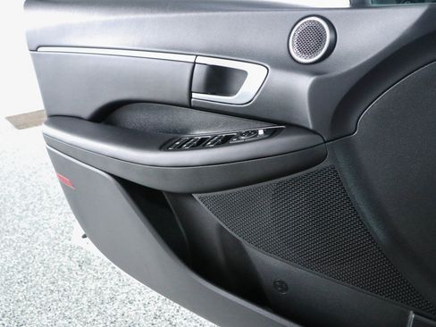 Used 2025 Hyundai Sonata SEL FWD image 21
