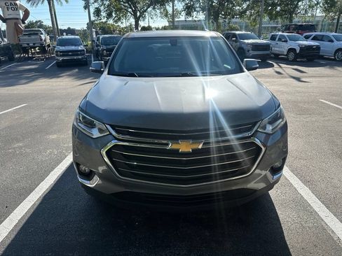 Used 2020 Chevrolet Traverse LT FWD image 5