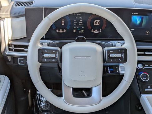 Used 2025 Hyundai Santa Fe SEL image 18