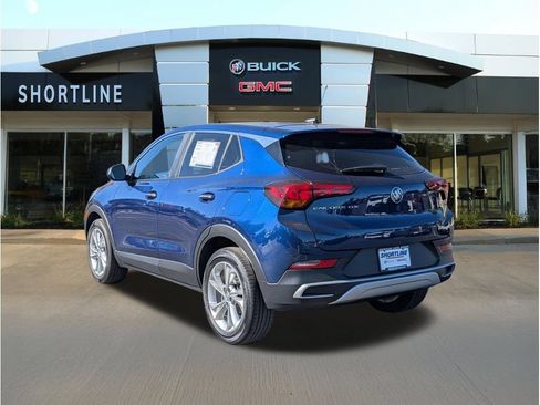 Used 2023 Buick Encore GX Preferred w/ Cold Weather Comfort Package FWD image 5