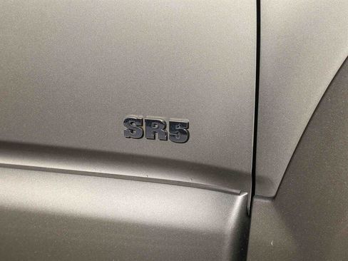 Used 2006 Toyota 4Runner SR5 RWD image 16