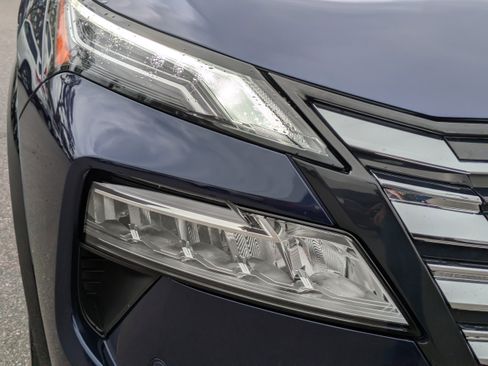 Certified 2024 Nissan Rogue Platinum w/ Platinum Premium Package image 10