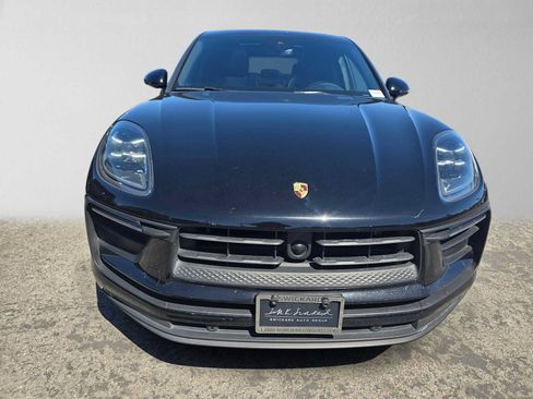 Used 2024 Porsche Macan AWD/4WD image 8