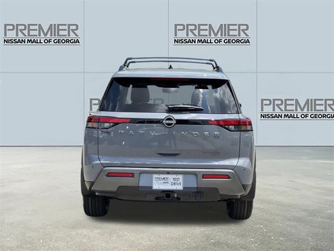 New 2026 Nissan Pathfinder Platinum AWD/4WD image 24