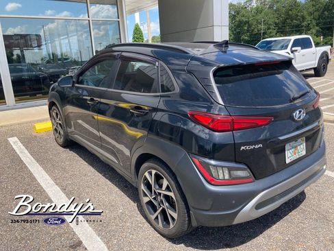 Used 2023 Hyundai Kona Limited FWD image 3