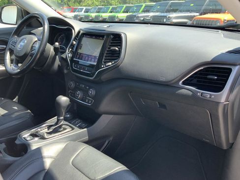 Used 2021 Jeep Cherokee Limited w/ Elite Package AWD/4WD image 62
