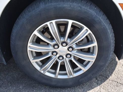 Used 2017 Cadillac XT5 Luxury w/ Driver Awareness Package FWD image 47