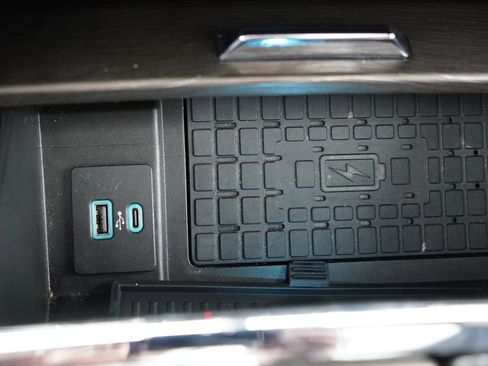 Certified 2024 Ford Expedition Limited image 35