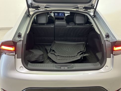 Used 2026 Toyota Prius Plug-In Hybrid FWD image 24