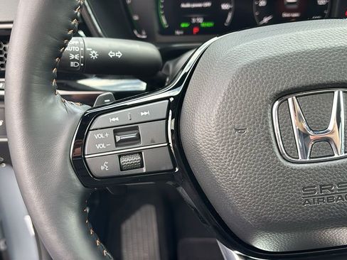 Used 2026 Honda CR-V Sport Touring image 17