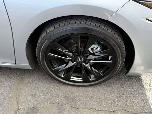 Used 2024 Lexus ES 300h F Sport w/ Accessory Package (Z2) image 7
