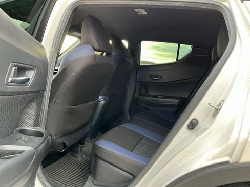 Used 2021 Toyota C-HR XLE image 13