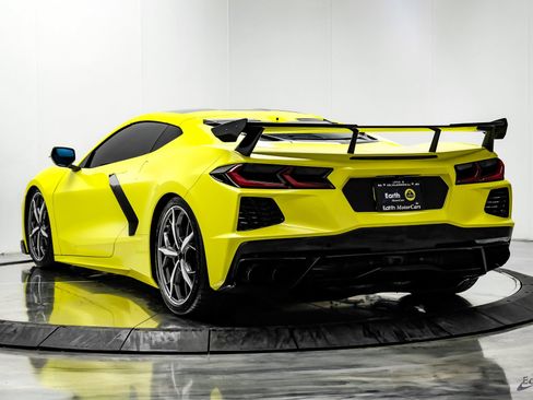 Used 2021 Chevrolet Corvette Stingray Premium Cpe w/ Z51 Performance Package RWD image 14