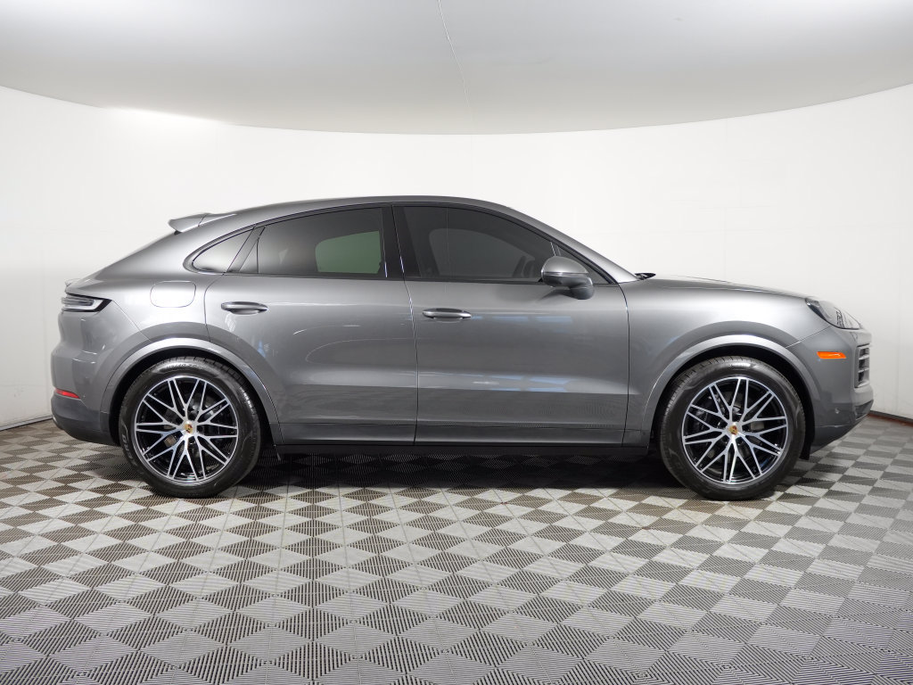 Certified 2024 Porsche Cayenne Coupe w/ Premium Package Plus AWD/4WD image 8