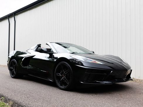 Used 2023 Chevrolet Corvette Stingray Convertible RWD image 1