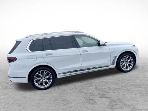 Used 2024 BMW X7 xDrive40i AWD/4WD image 7