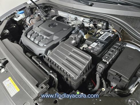 Used 2023 Volkswagen Tiguan SE R-Line image 21