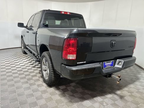 Used 2017 RAM 1500 Express w/ Black Ram 1500 Express Group image 6