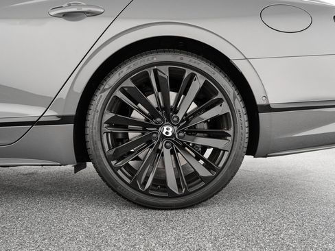 Used 2025 Bentley Flying Spur Plug-In Hybrid AWD/4WD image 36