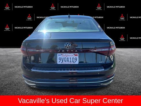 Used 2025 Volkswagen Jetta SEL FWD image 4