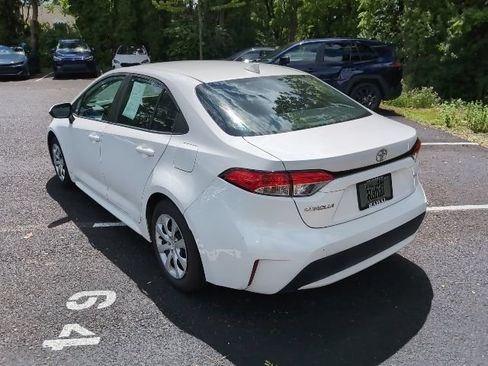 Used 2020 Toyota Corolla LE FWD image 9
