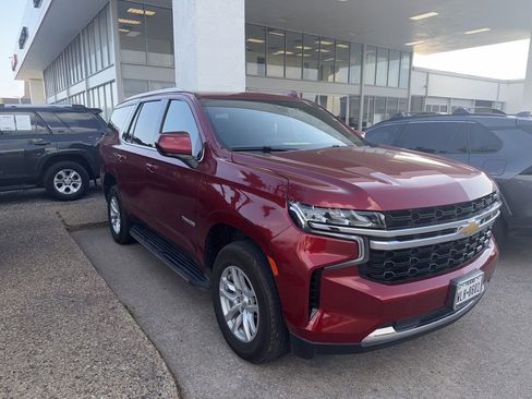 Used 2021 Chevrolet Tahoe LS RWD image 2