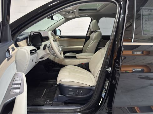 Used 2023 Hyundai Palisade Limited w/ Cargo Package AWD/4WD image 14