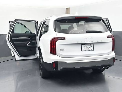 Used 2025 Kia Telluride S FWD image 49