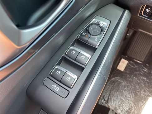 New 2026 Kia Sorento S w/ S Panoramic Sunroof Package FWD image 25