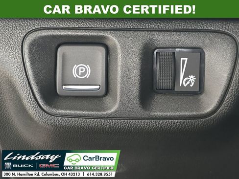 Certified 2023 GMC Acadia SLE w/ Driver Convenience Package image 17