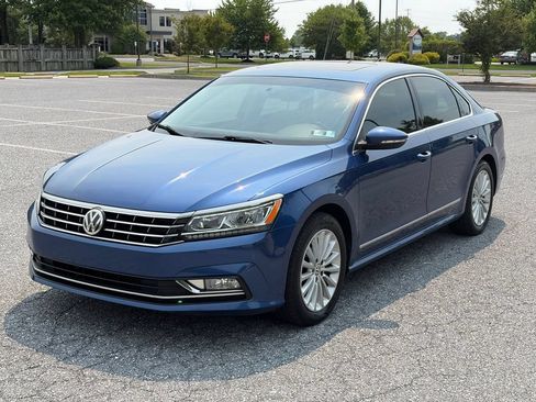 Used 2017 Volkswagen Passat 1.8T SE w/ SE Lighting Package FWD image 4