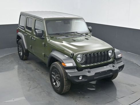 Certified 2024 Jeep Wrangler Sport S image 37