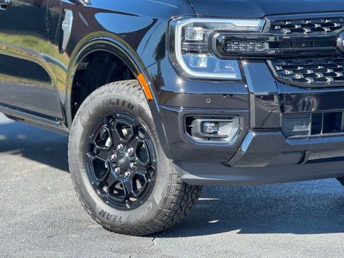 New 2025 Ford Ranger Lariat w/ Black Appearance Package image 4